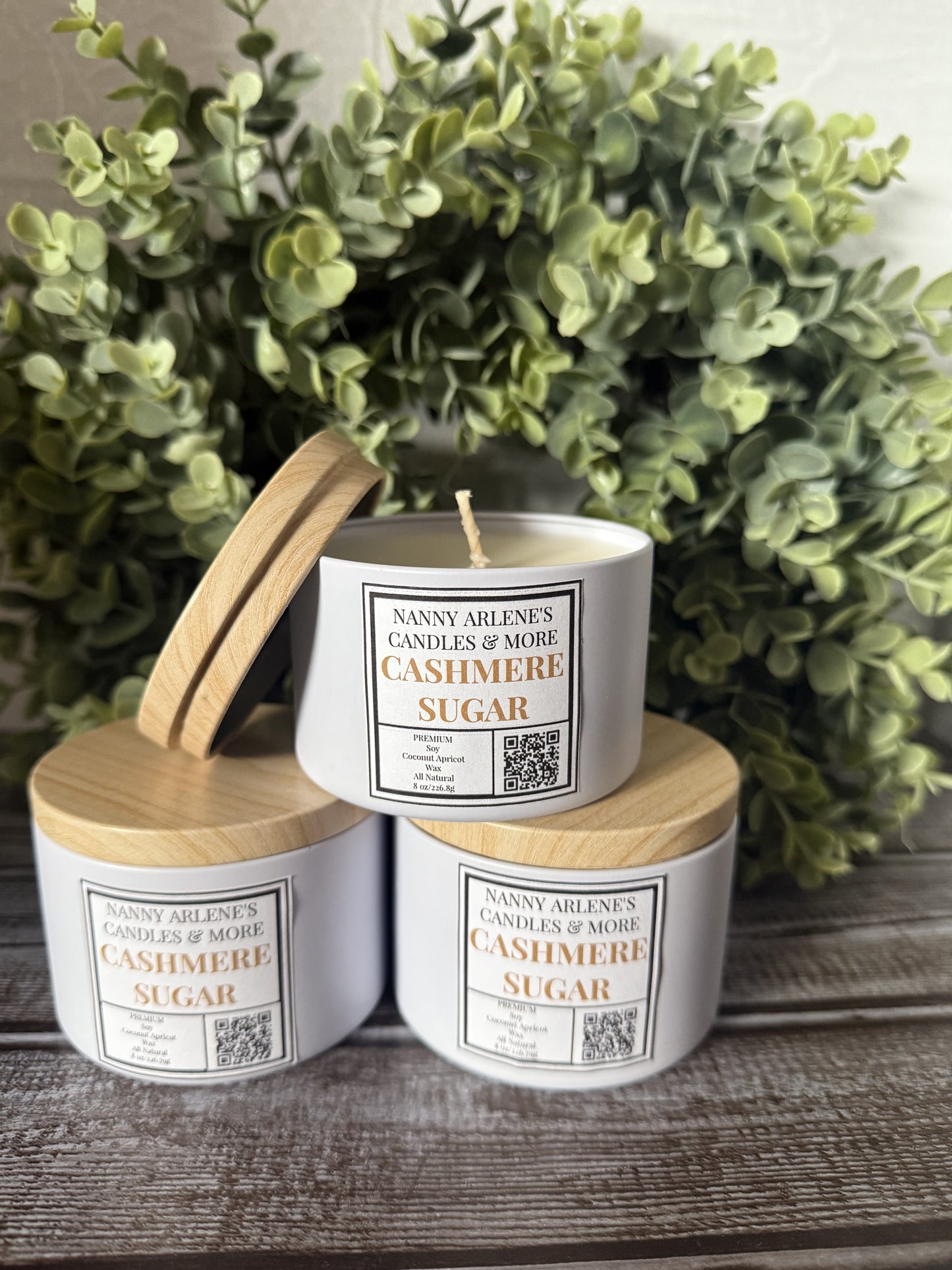 8 oz Cashmere Sugar soy coconut apricot wax candle